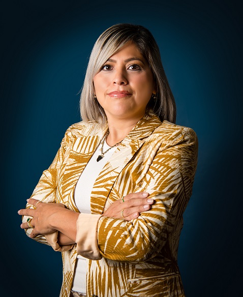 Daisy Guzman, Paralegal